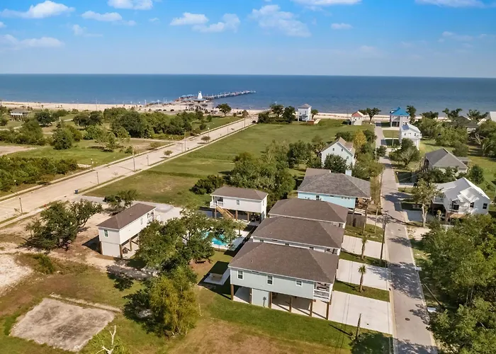 Waveland Beach Cottages